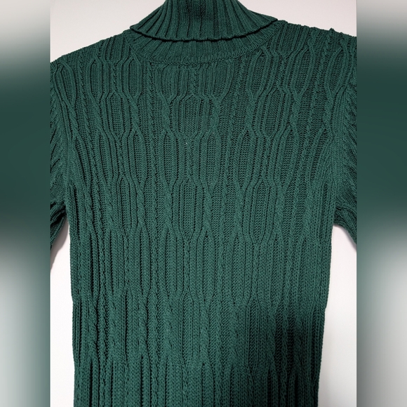 NWT 525 America Emerald Green Cable Knit Turtleneck Sweater Dress – Size S - Picture 4 of 10